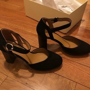 Black suede Sezane “Katie Babies” heels. EU 37, US 6.5. Never worn, brand new!